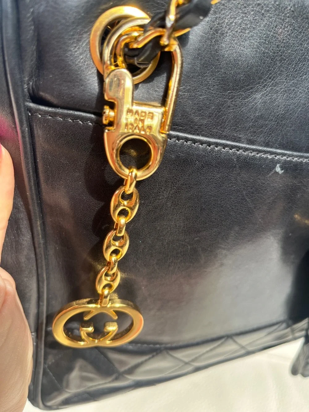Gucci Gold GG Charm - Picture 3 of 9